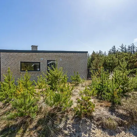 بيت للعطل Three-bedroom In