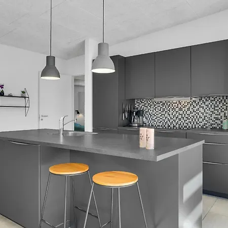 בית נופש Three-bedroom In טהיסטד