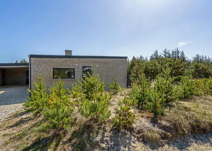 بيت للعطل Three-bedroom In