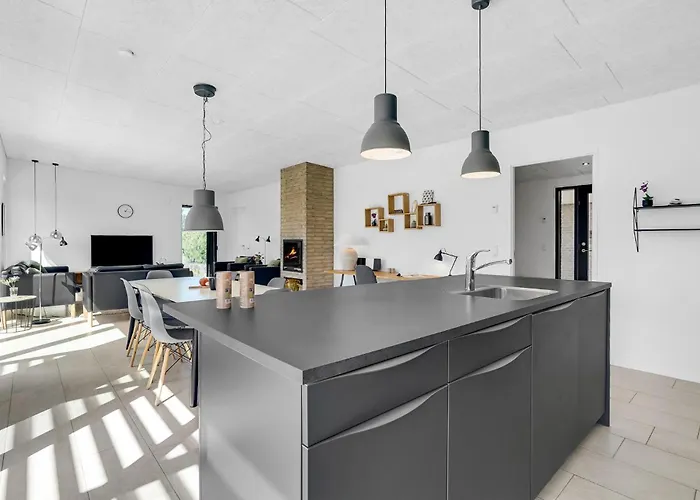 Three-bedroom In بيت للعطل *